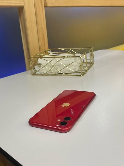 Vând iPhone 11 de 128gb‼️