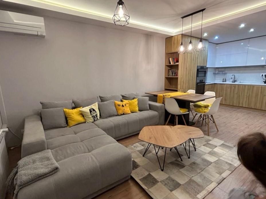 Дава се под наем Двустаен апартамент в София, Младост 2 - 77 кв.м за 850 € - Снимка #2