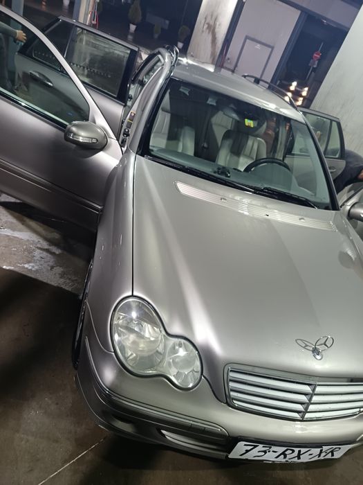 Мерцедес бенз С180 Компресор 2005Г