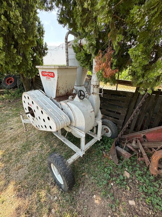 Moara cu ciocanele de capacitate mare la priza tractor