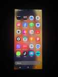 Samsung s22ultra 256 GB funcționează foarte bine