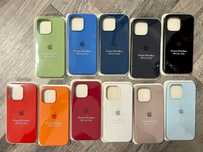 Huse cu logo iPhone 14, 14 Plus, 14 Pro, 14 Pro Max