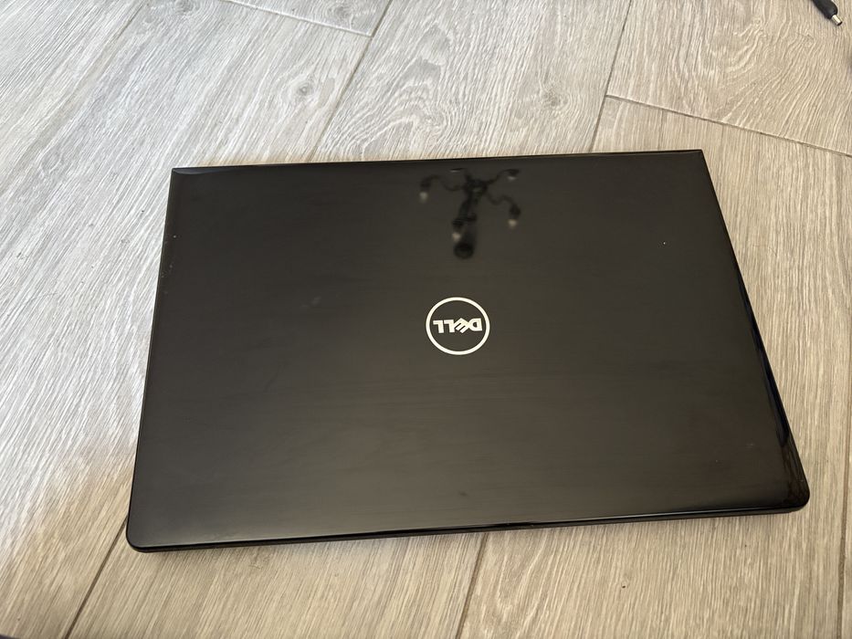 Лаптоп Dell Inspiron за части