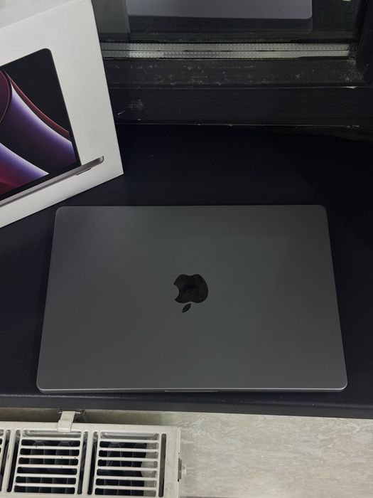 MacBook pro m2 pro