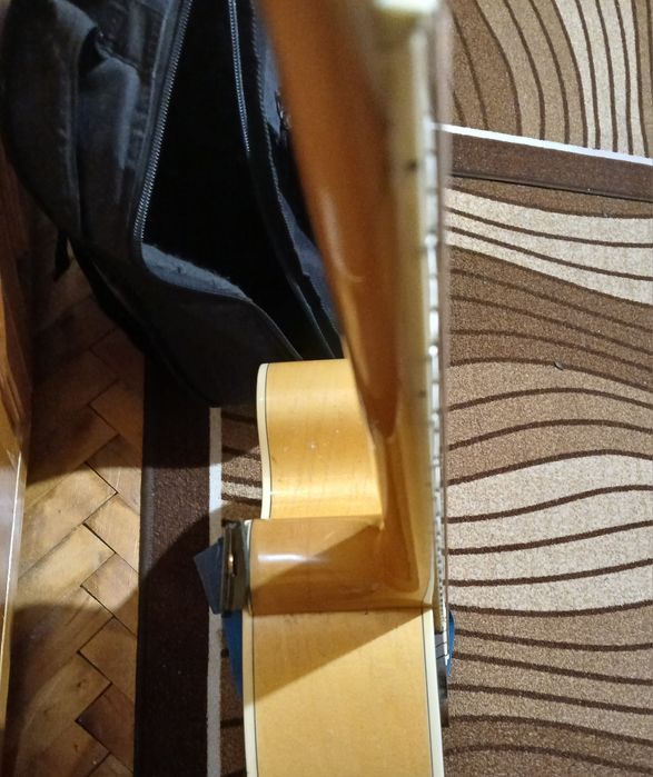 Epiphone EJ 200 джъмбо ел ектроакст  SOLD