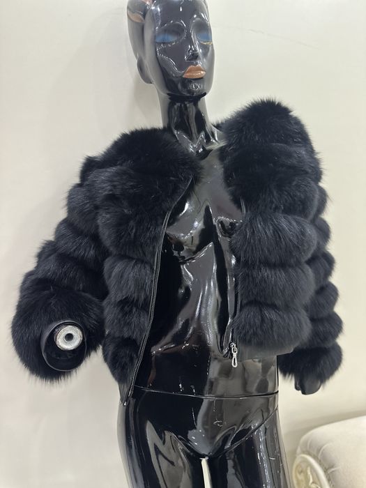 Haina de blana naturala de calitate premium .