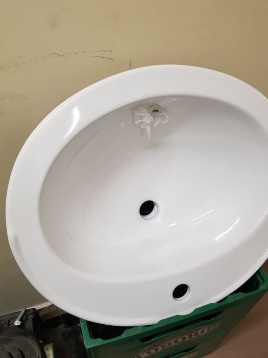 Chiuvetă ceramică