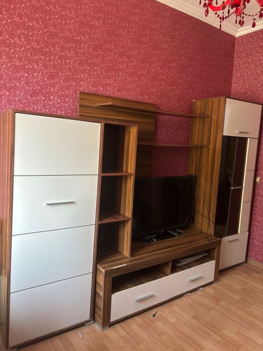 Продам шкаф стенка универсальный