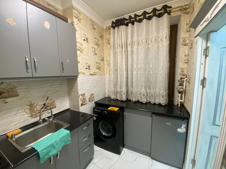 Samarqand Shahar Beruniy kuchasida 2xonali kvartira ijaraga beriladi