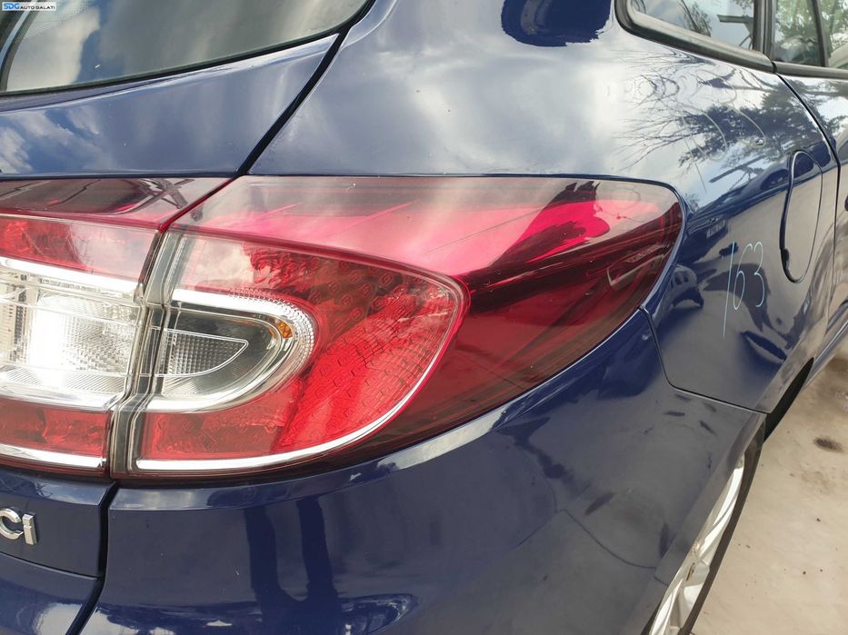 Tripla Stop Lampa Dreapta de pe Aripa Caroserie Renault Megane 3 Break Combi 2008 - 2016 [K6275]