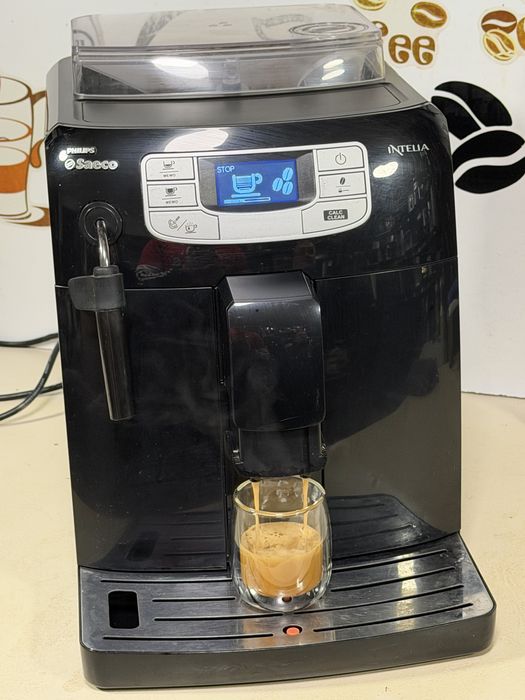 Кафемашина кафе автомат Saeco Philips intelia с гаранция