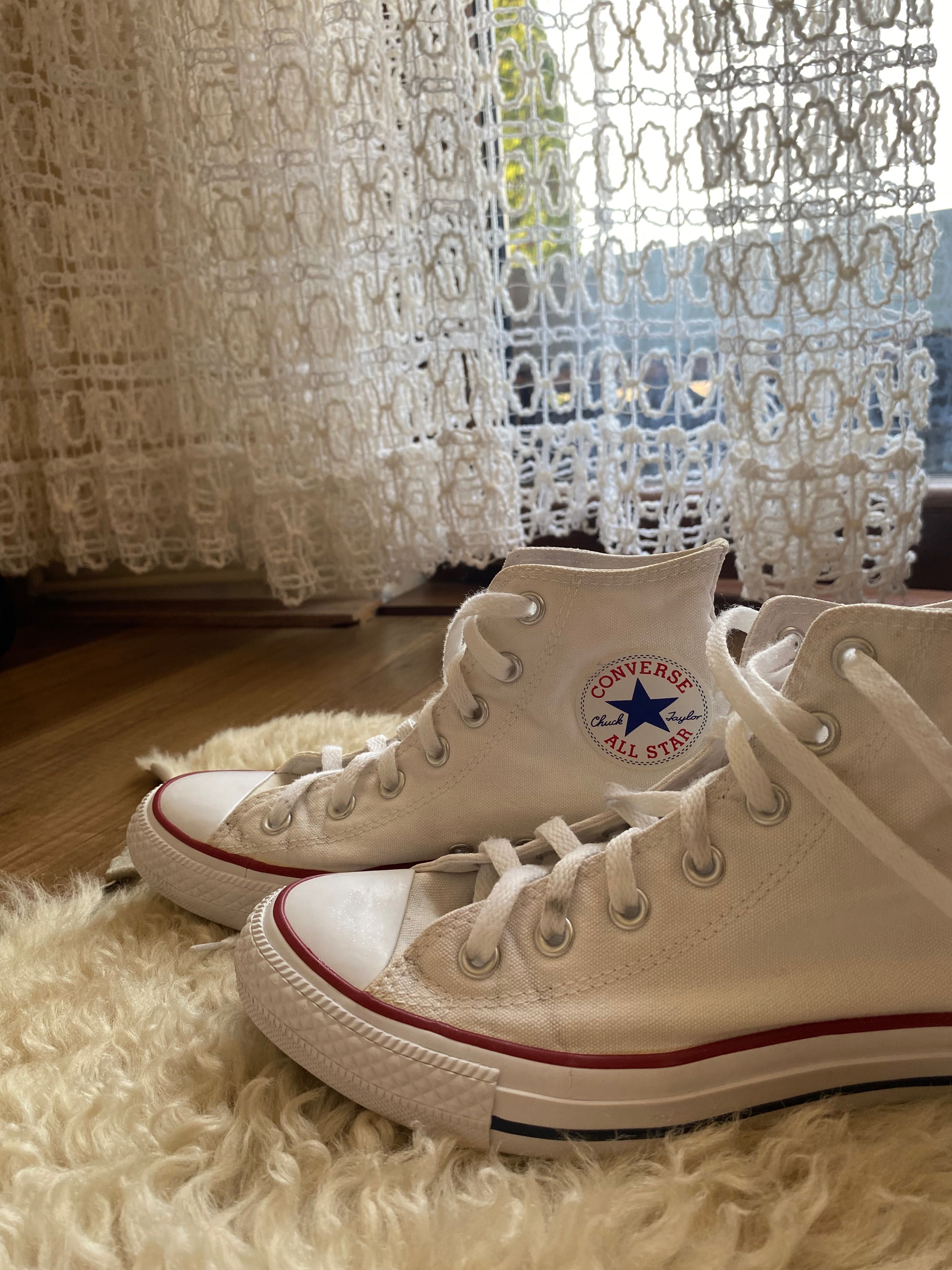 PROMOȚIE Converse, marimea 39