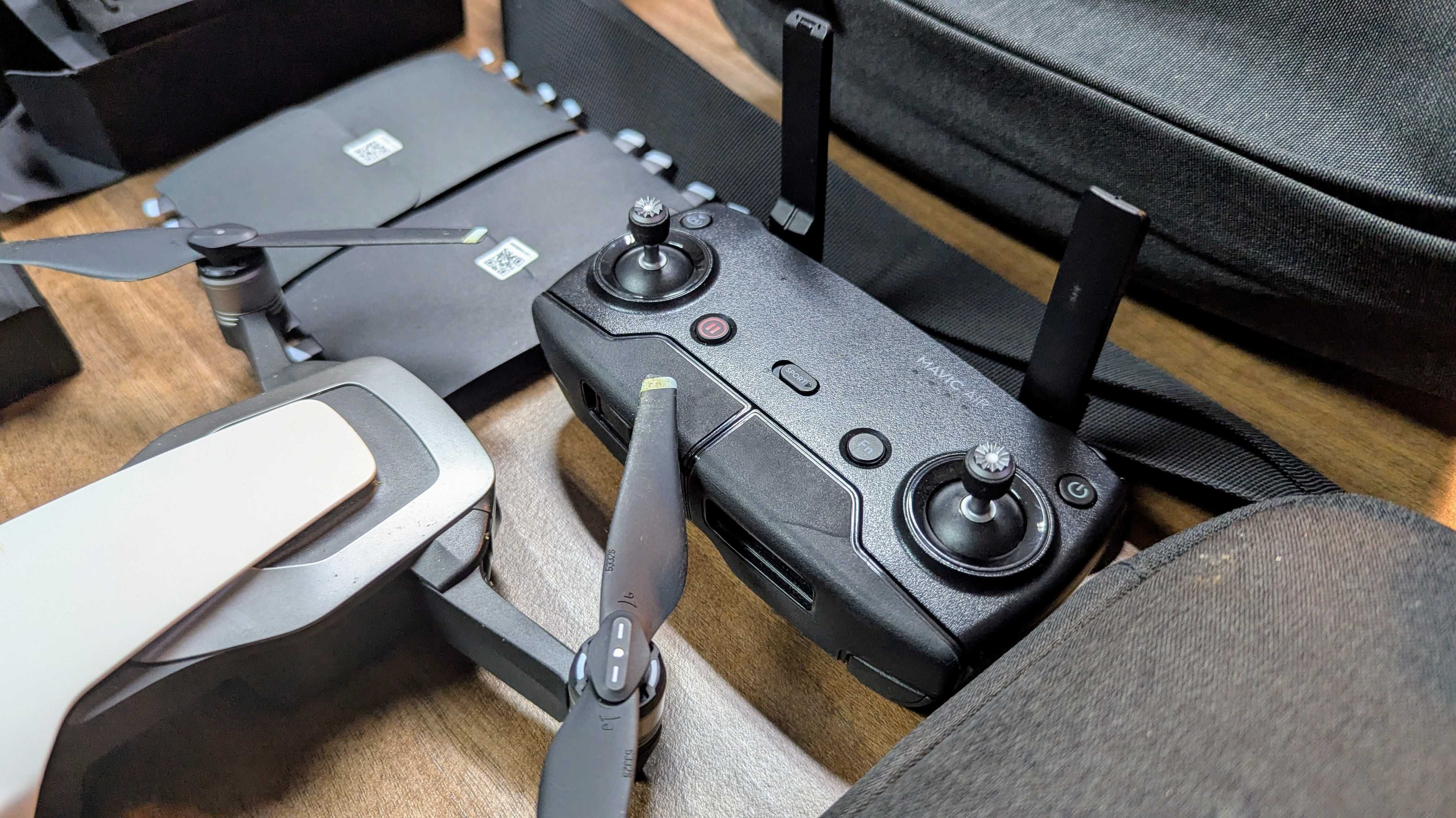 Drona DJI Mavic Air Fly more combo