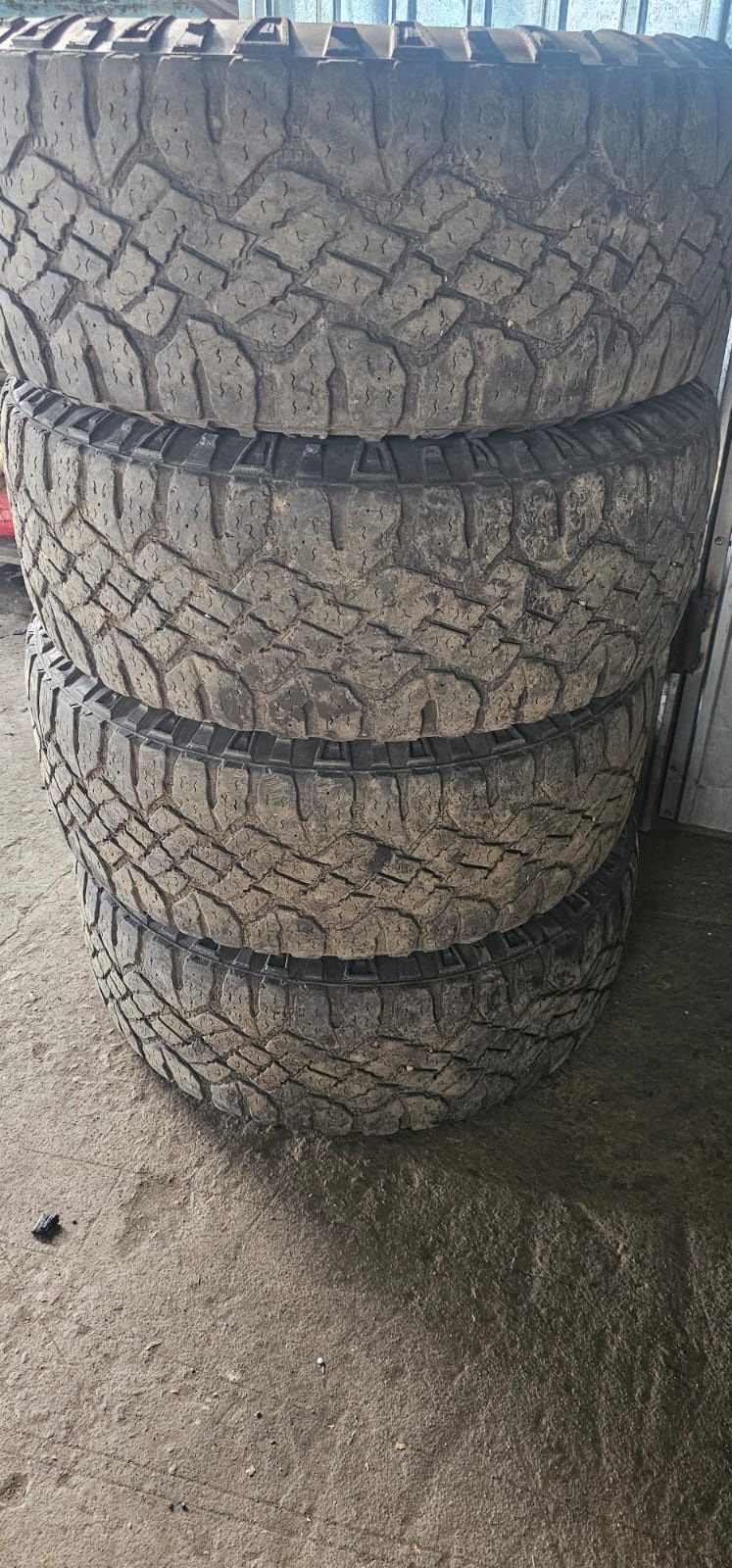 Резина goodyear 295/65/18