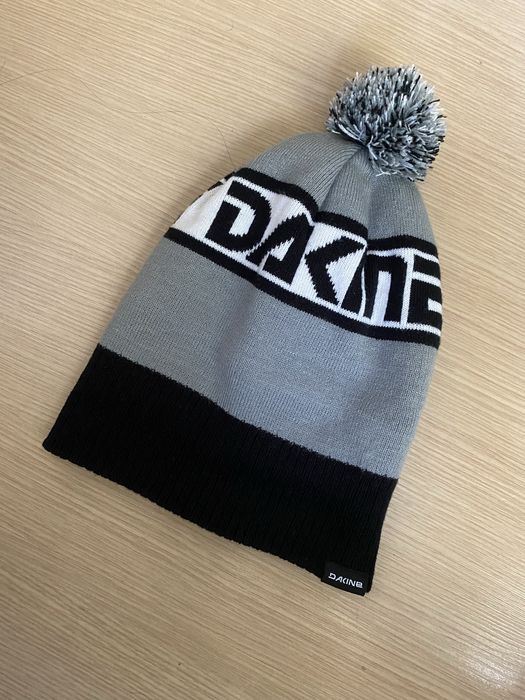 Dakine Beanie Зимна Шапка с Полар