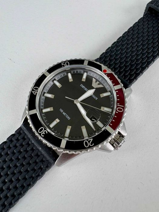 Запазен мъжки часовник Emporio Armani Diver AR11341