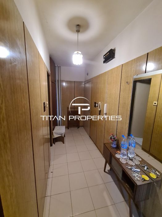 Продава се Тристаен апартамент в Пловдив, Христо Смирненски - 82 кв.м за 1950 €/кв.м - Снимка #5