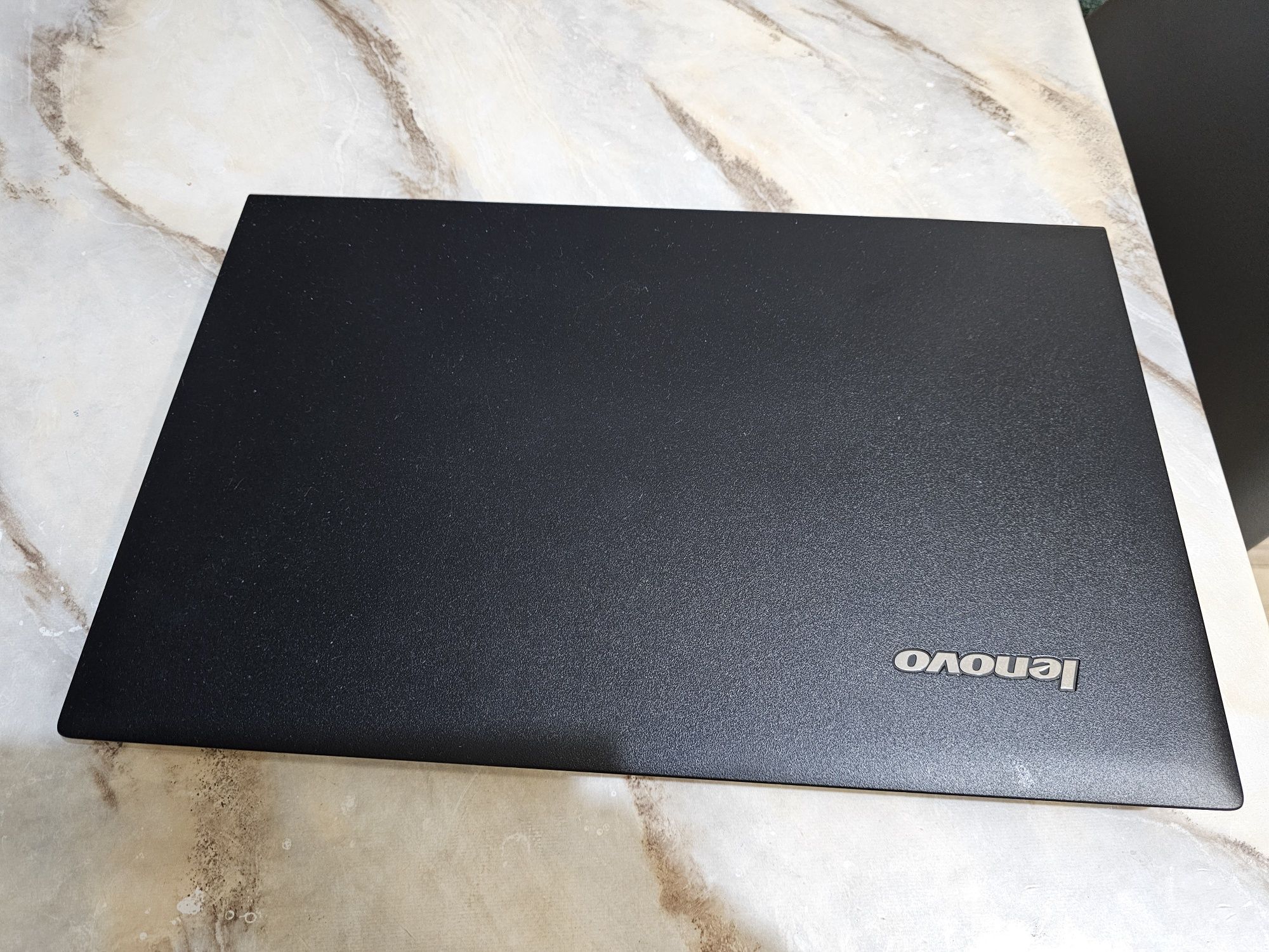 Продаётся ноутбук Lenovo