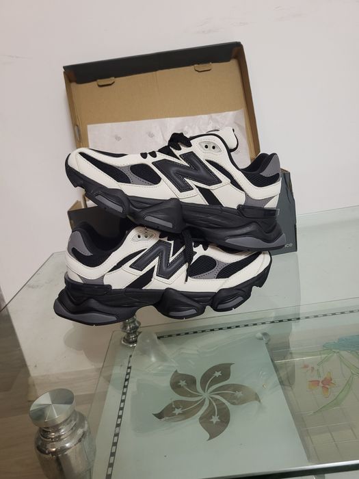 Adidasi New Balance 9060