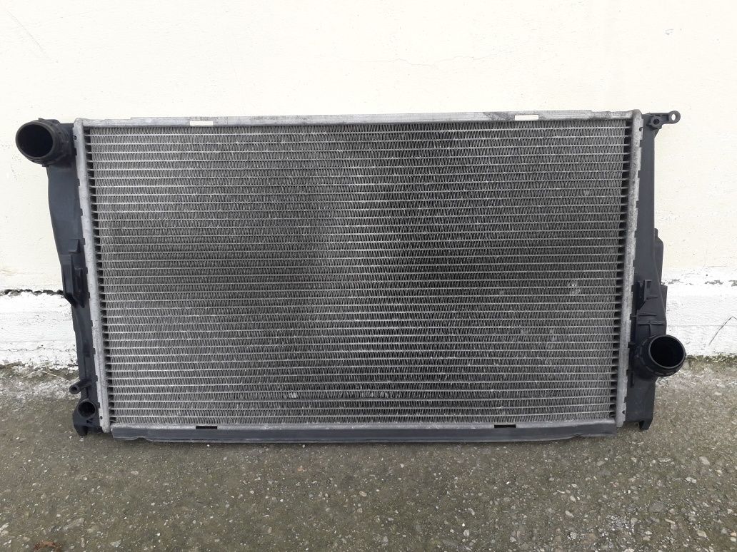 Vand radiator apa bmw e90, discuri frana spate ventilate, volan