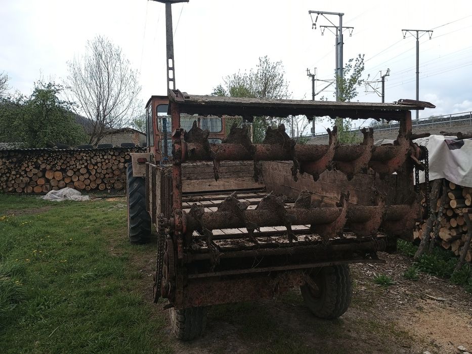 Vând mig pt gunoi de grajd