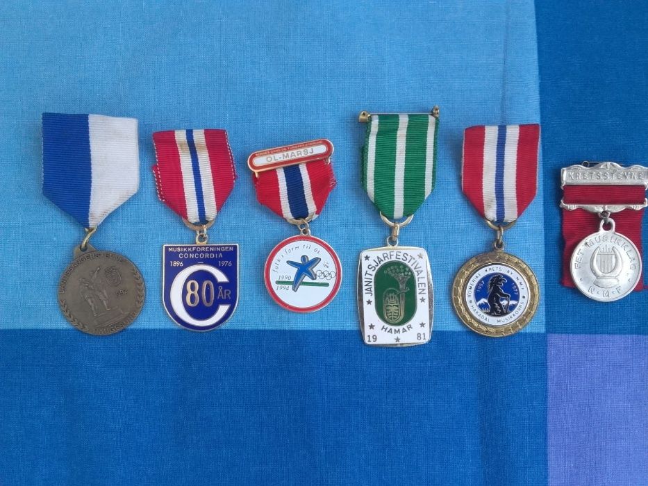 Lot 6 medalii