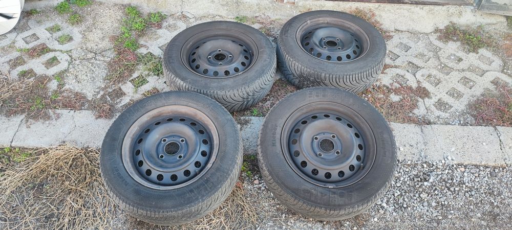 4 бр. джанти с гуми за Nissan 15x5.5x114.3x60 eт.40