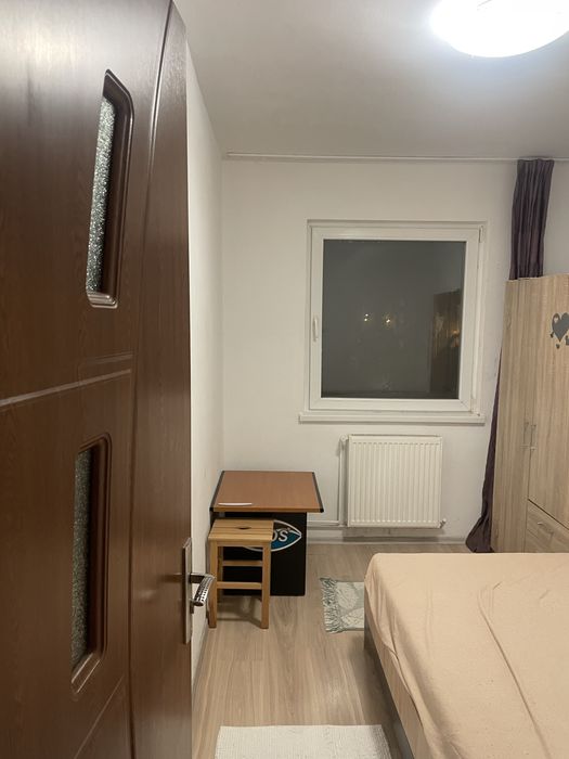 Închiriere apartament 3 camere – Brașov, Aleea Violetelor
