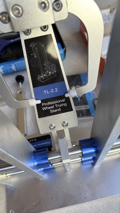 Stand centrare roti bicicleta