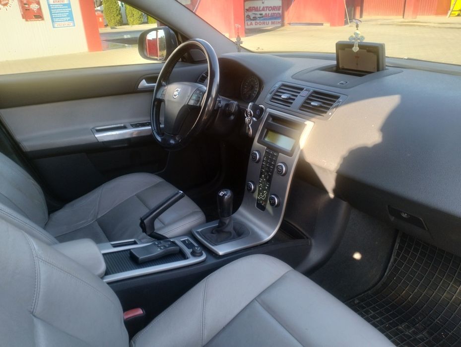 Volvo S40 fabricație 2010 motor 1.6 diesel