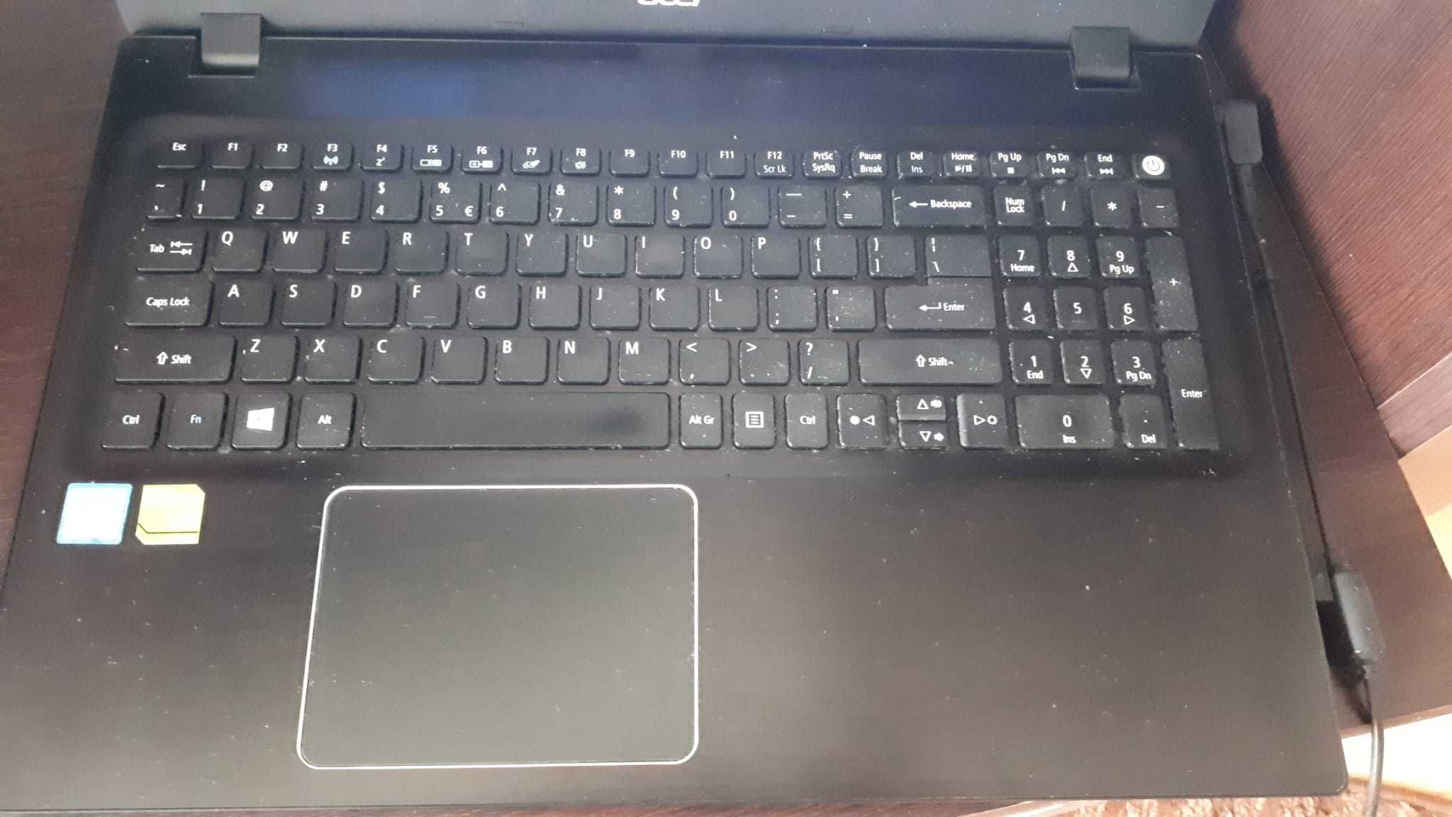 Laptop Acer Aspire F5-572G-55Q9