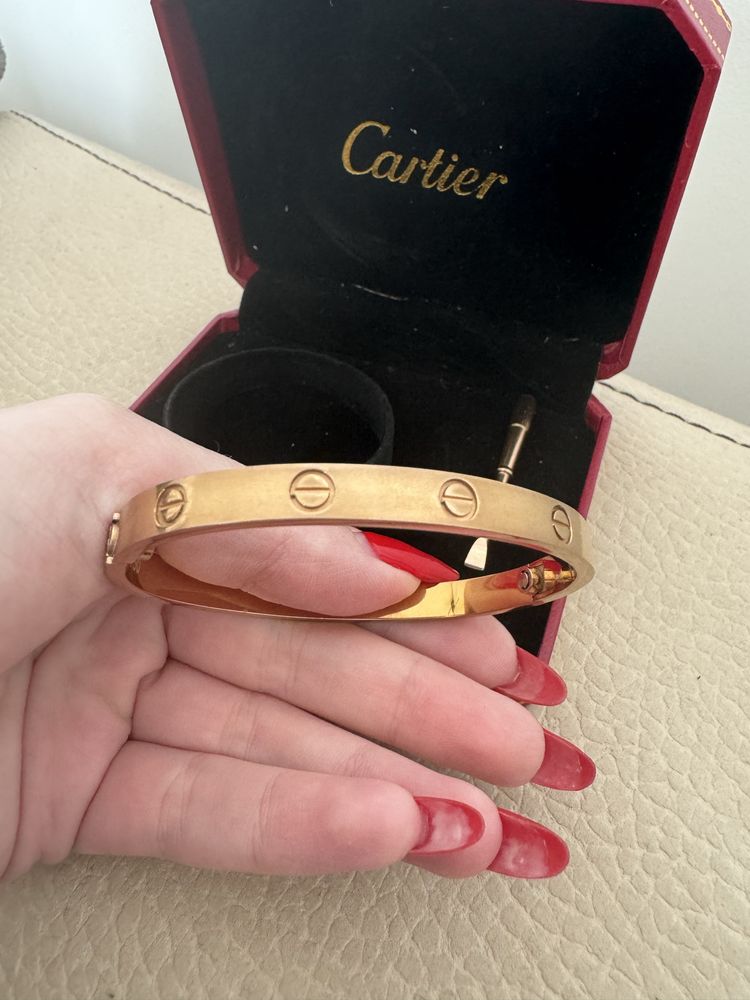 Bratara Cartier fake