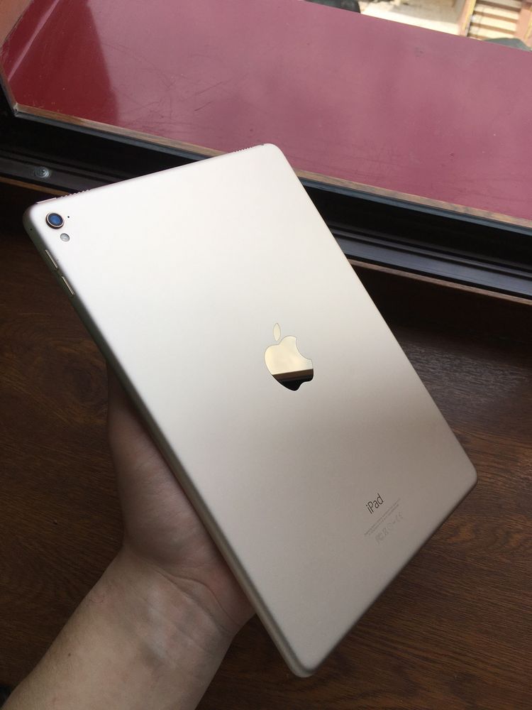 iPad Pro 9.7 256GB LL/A IDEAL sotladi