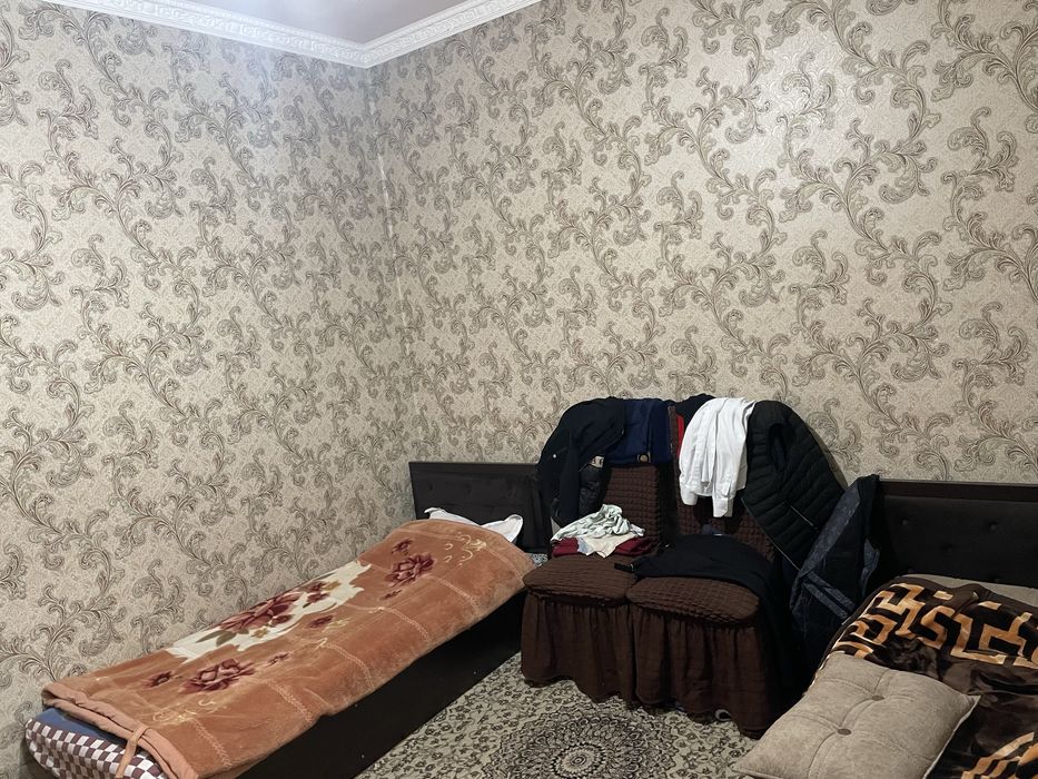 Уй сотилади 5.7 сотик яшнабодда