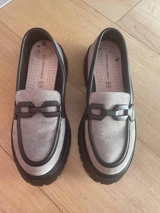 Обувки от естествен велур