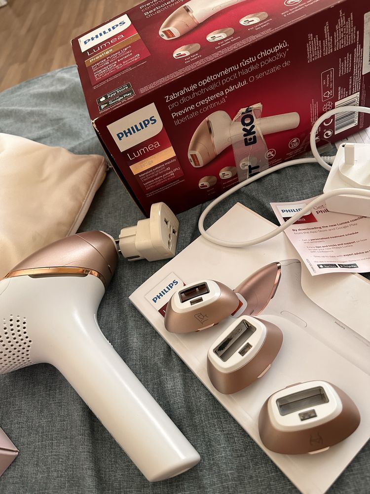 Фотоепилатор Philips Lumea Prestige