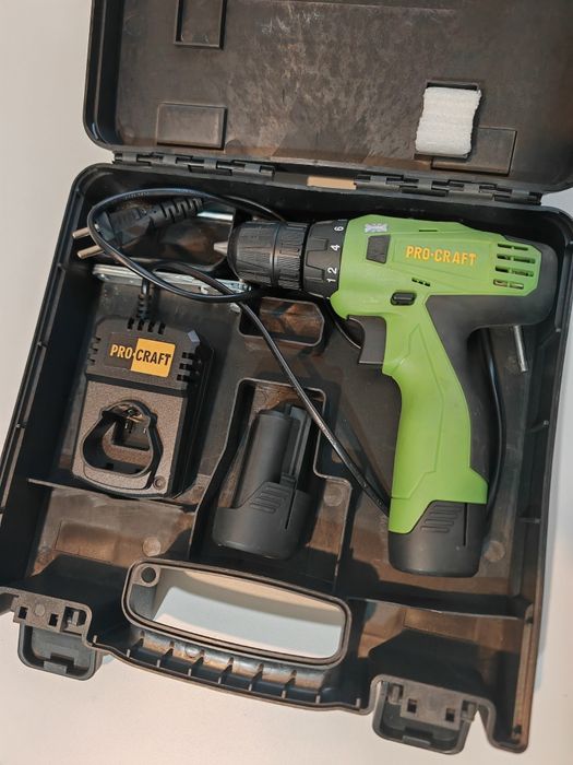 vand bormasina Procraft cu 2 acumulatori de 12v, perfect functionala,