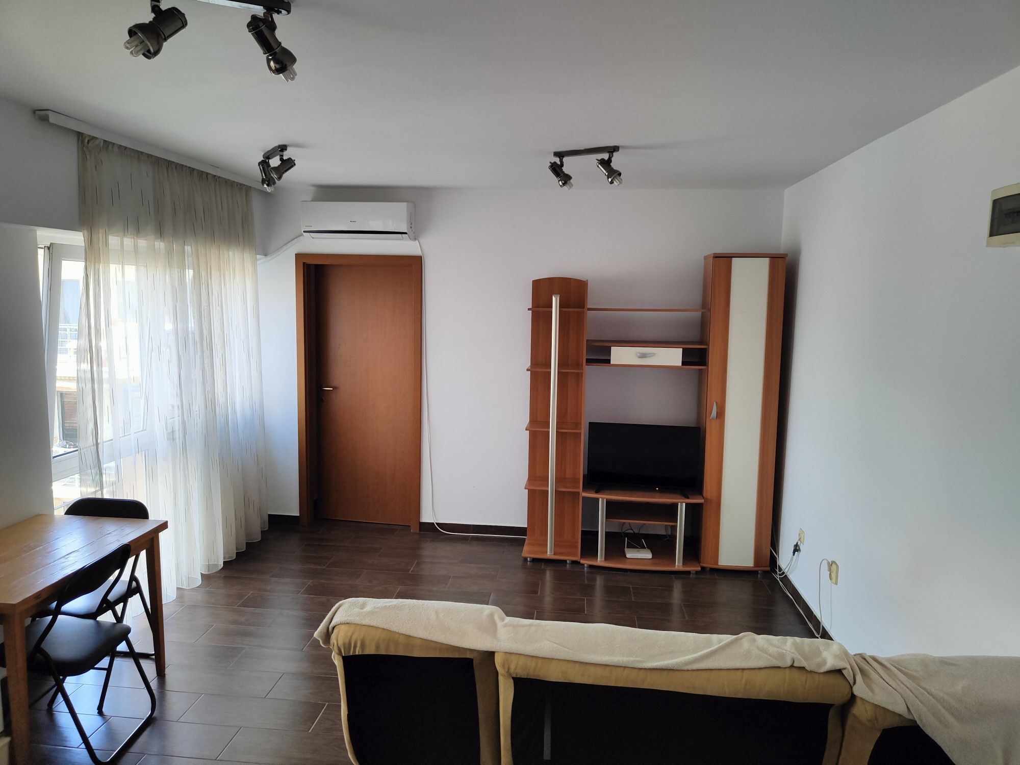 Vand apartament 1 camera 40mp ideal investitie