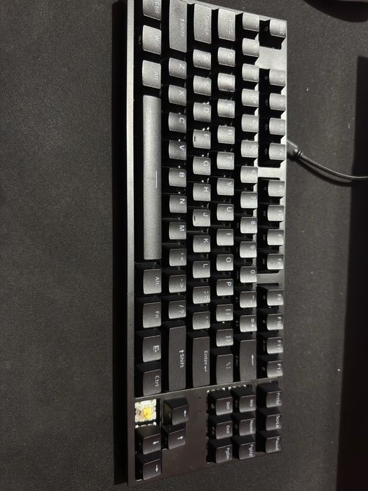 Клавиатура Genesis Thor 404 TKL