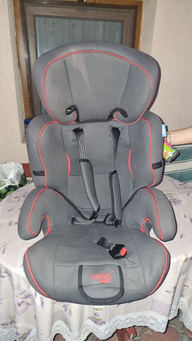 Scaun copil pentru masina