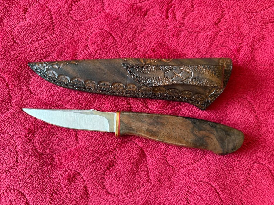 Малко ножче стомана елмакс!