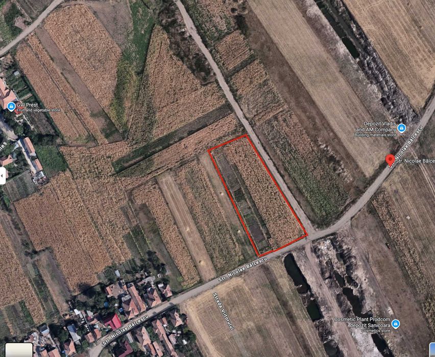 Teren intravilan sanicoara , Ideal pentru hale, case sau birouri