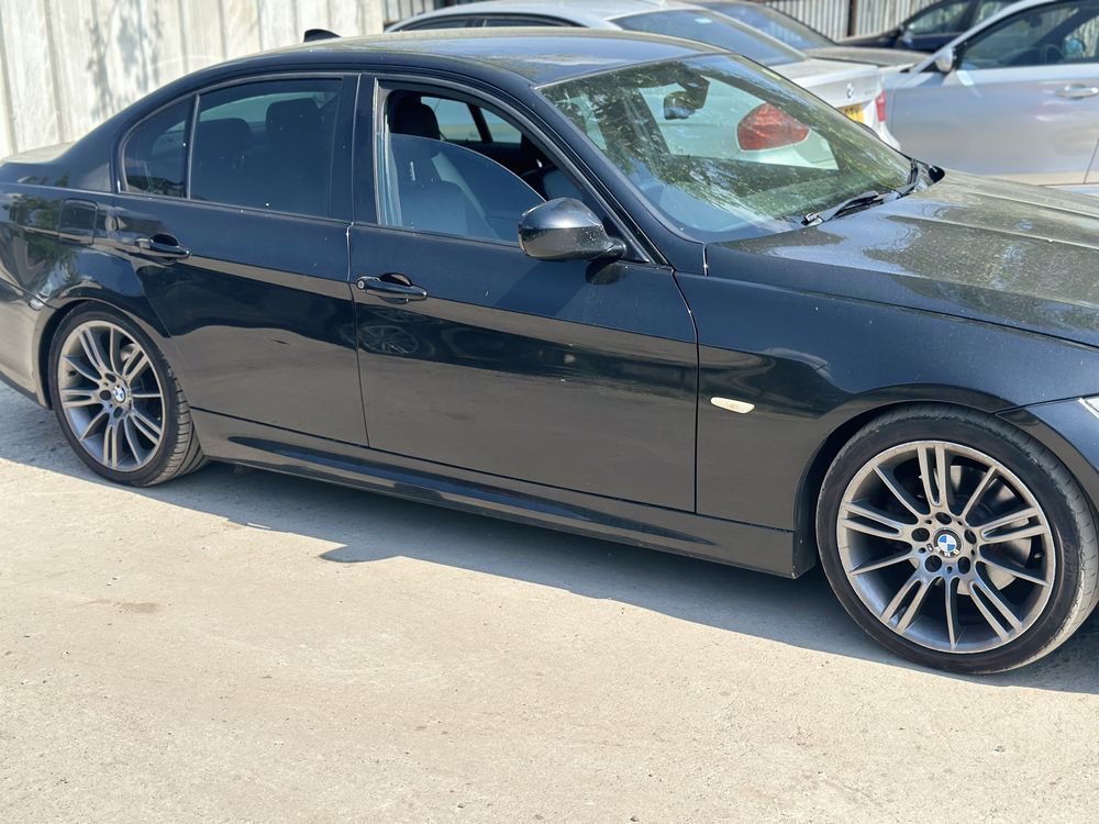 Aripa stanga bmw e90 e91 aripa dreapta bmw e90 e91