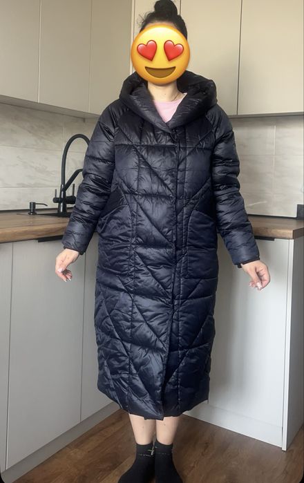 Продам зимнюю длинную куртку в отличном состоянии!