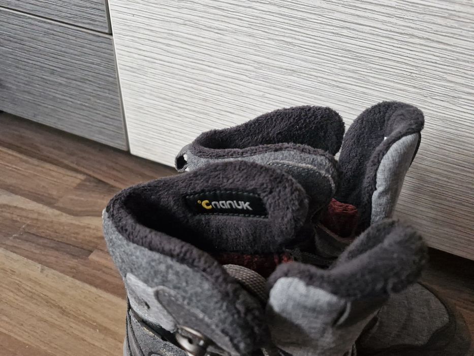 Дамски обувки Jack Wolfskin- номер  38  ,много запазени