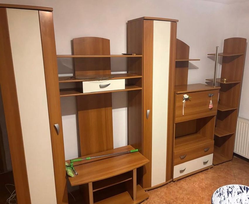 Vand mobila pentru living, conditie foarte buna