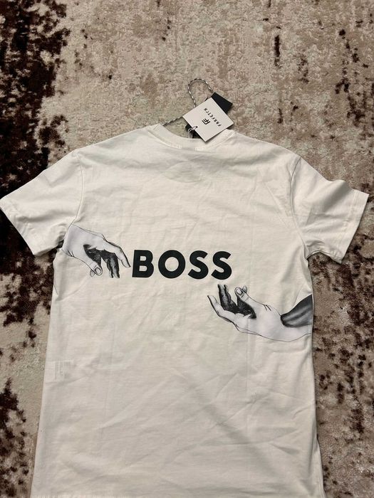 Woow vinde tricouri noi barbatesti