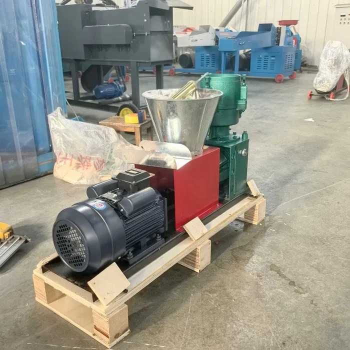 В продаже большой ассортимент Грануляторов для комбикорма!!