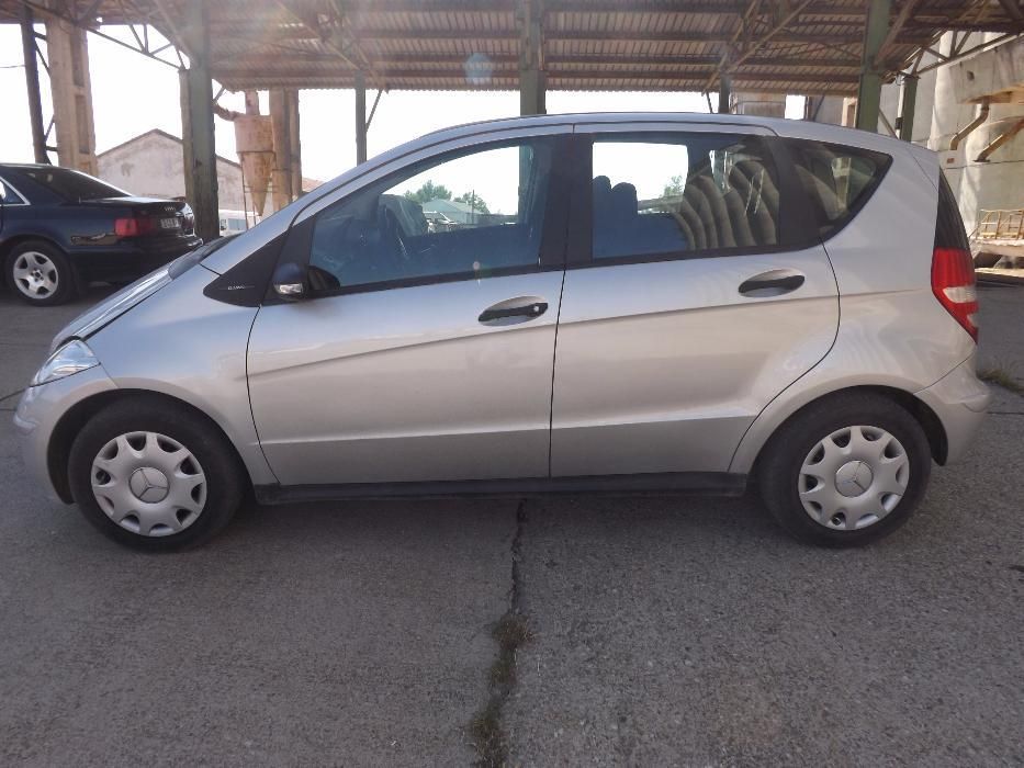 Cutie de viteze MERCEDES A150 BENZINA w169 A1693601500 716.520 Cutie