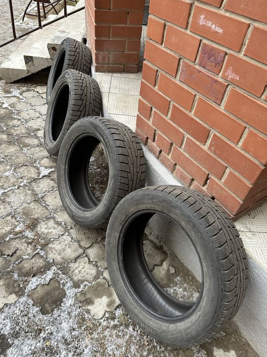 Комплект резины 4 штуки Nokian Nordman RS2 SUV состояние нового !